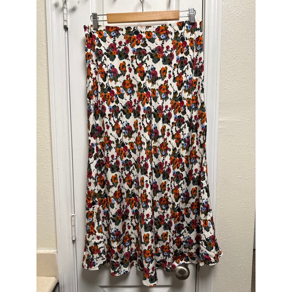 MM.Lafleur Satin Silk Floral Midi Slip Skirt Size 8 Quiet Luxury Old Money - Picture 3 of 6